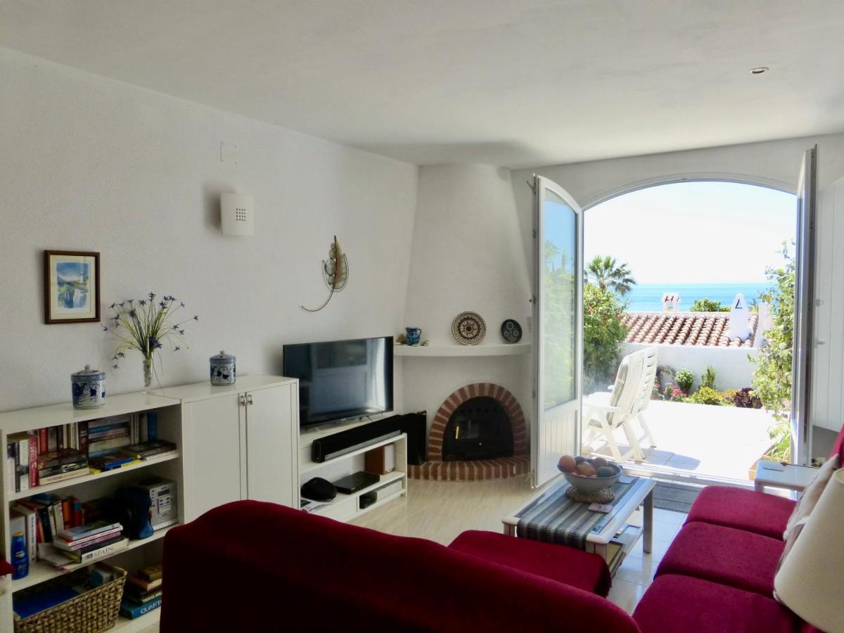 Pueblo Chimenea Hébergement de vacances Nerja